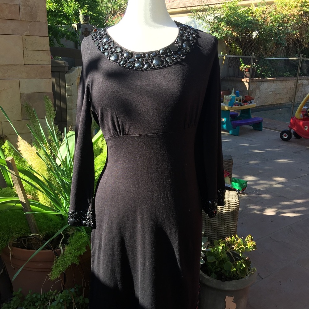 Black Long Sleeve Beaded Neckline Knee-length Dress, sz L